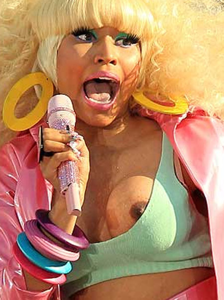 Nicki Minaj Wardrobe Malfunction during Good Morning America performace
